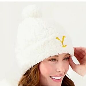 NEW - “As Is" Yellowstone x BumbleBella by Jill Martin Sherpa Beanie. Cream